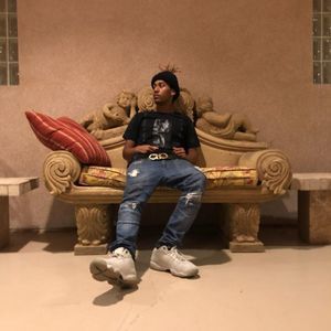 Meet your Posher, Dayvien